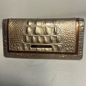Brahmin Gold Pecan Croc-Embossed Wallet NWOT. This is very classy. No flaws.